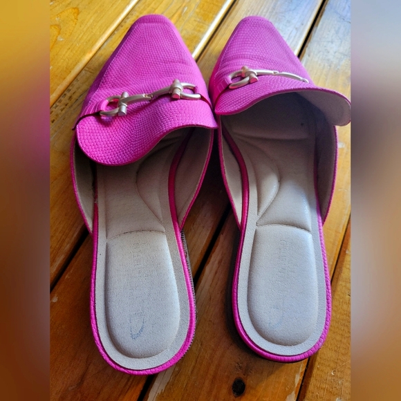 Pink slip on shoes like new - Picture 2 of 5